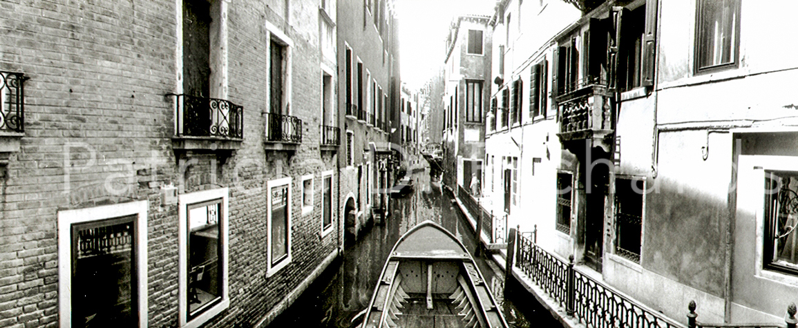 venice by the gondola